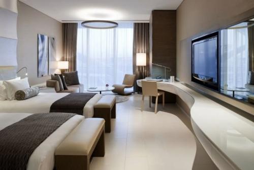 hotel_suite